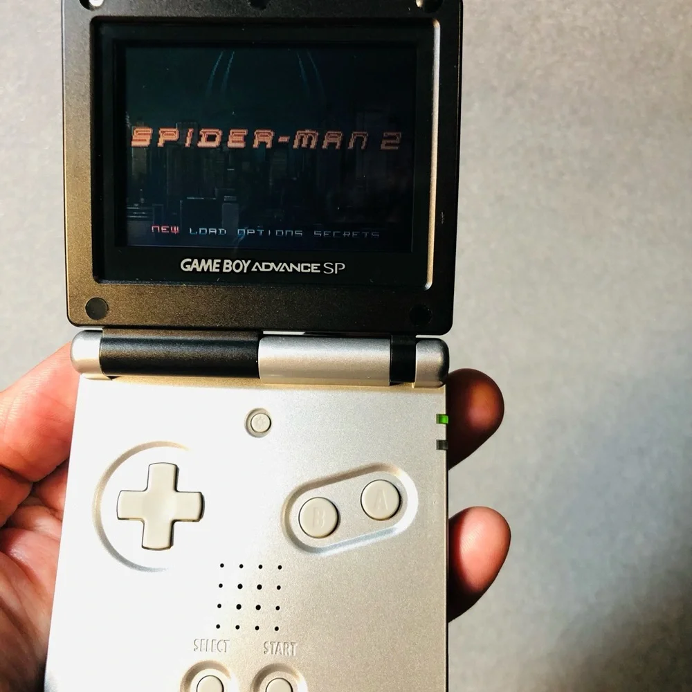 Nintendo Gameboy Advance SP Limited Edition Platinum & Onyx AGS-001 W/ 4 Games